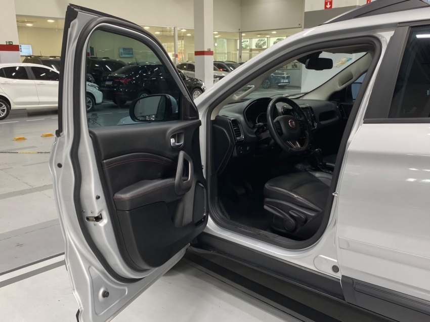 fiat toro 2.4 16v multiair flex freedom at9 4p automatico 20179