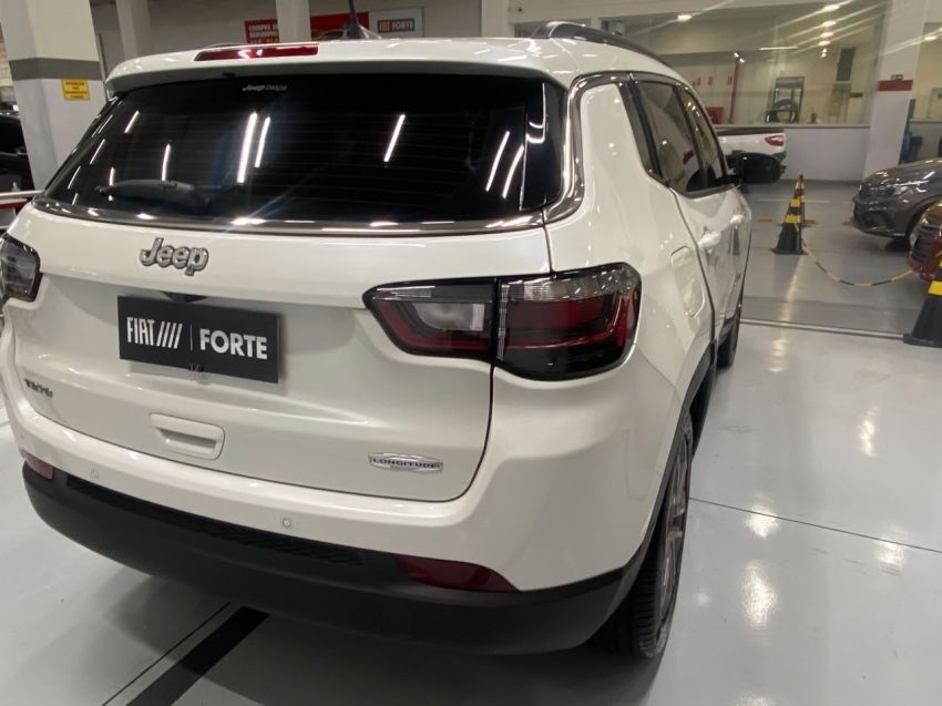jeep compass 1.3 t270 turbo flex longitude at6 4p automatico 202313