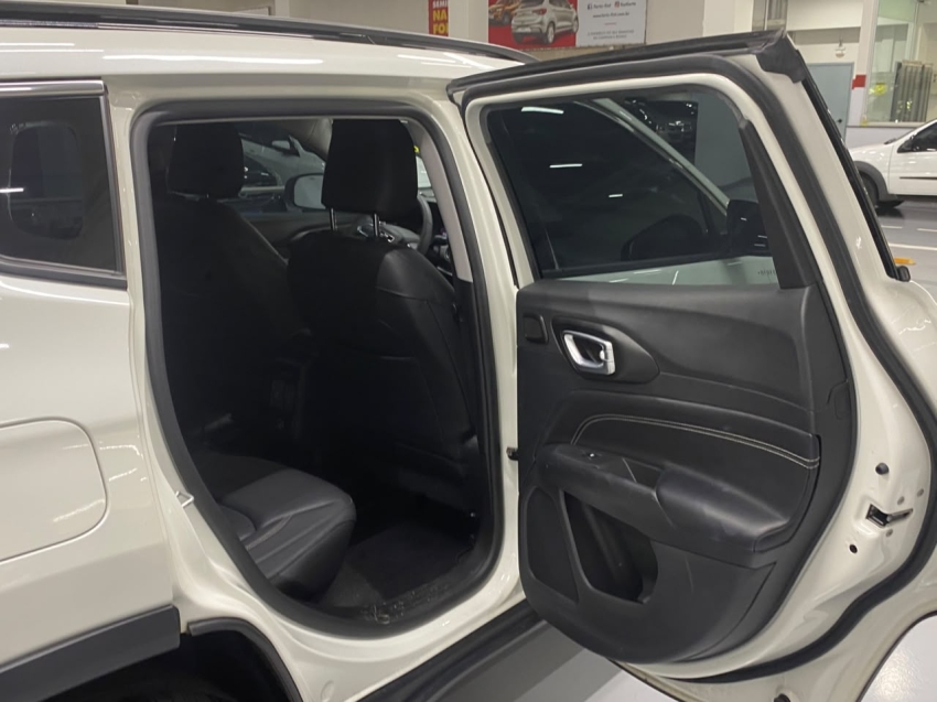 jeep compass 1.3 t270 turbo flex longitude at6 4p automatico 202311