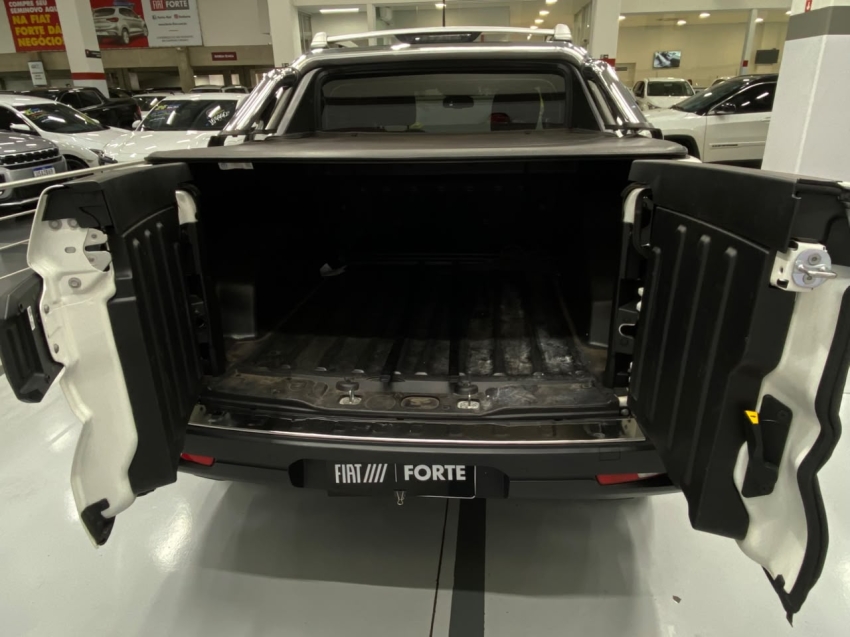 fiat toro 1.3 turbo 270 flex volcano at6 4p automatico 202616