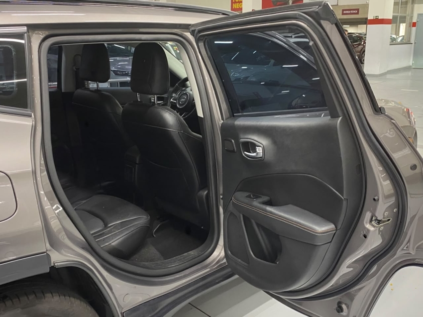 jeep compass 2.0 16v flex longitude automatico 4p 202110