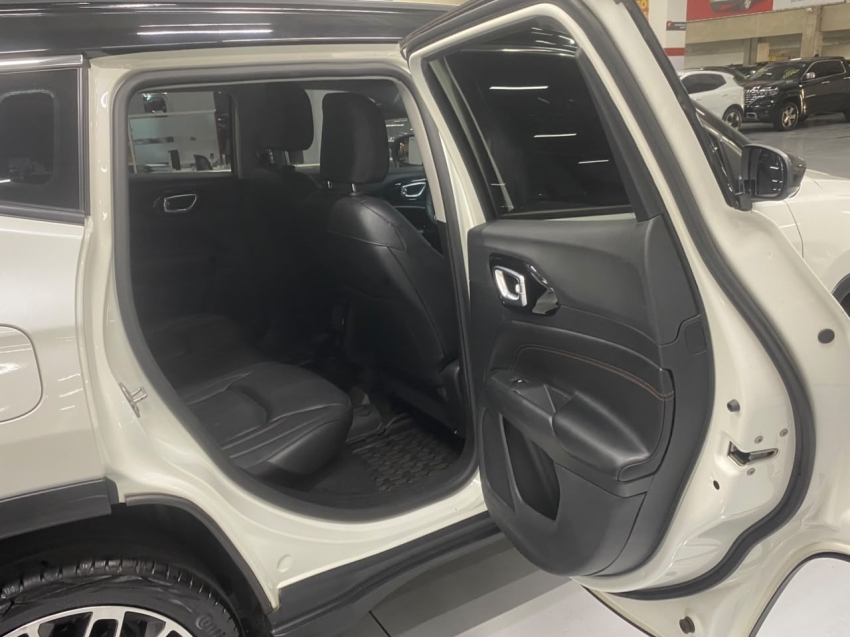 jeep compass 1.3 t270 turbo flex limited at6 4p automatico 202311