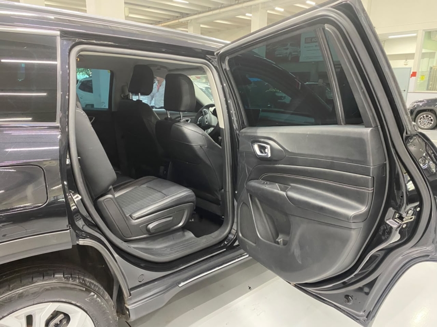jeep commander 1.3 t270 turbo flex longitude at6 4p automatico 202411