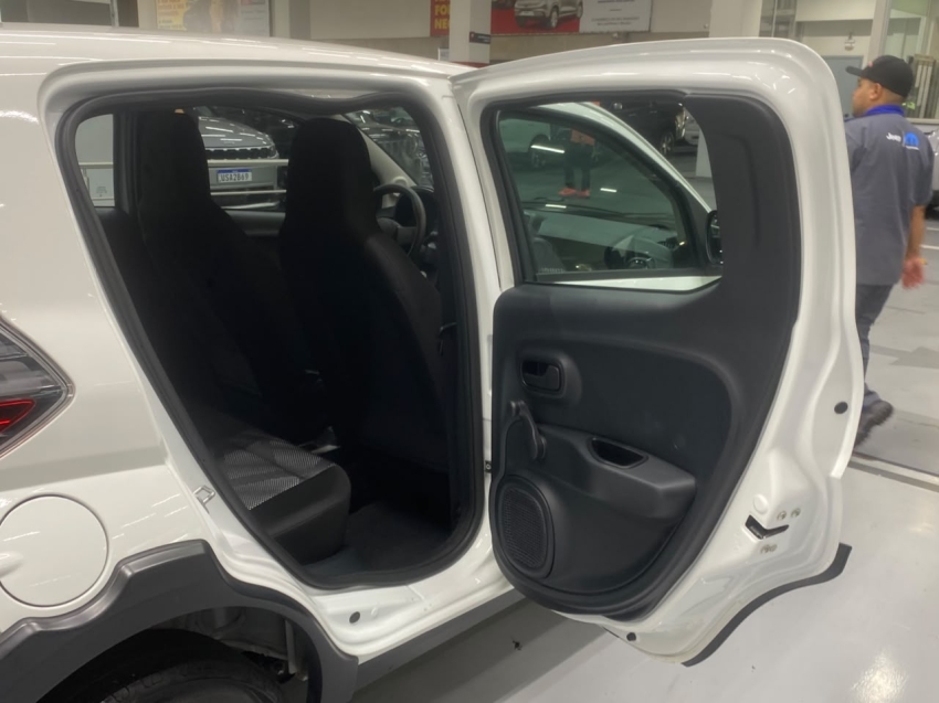fiat mobi 1.0 evo flex like. manual 4p 202511