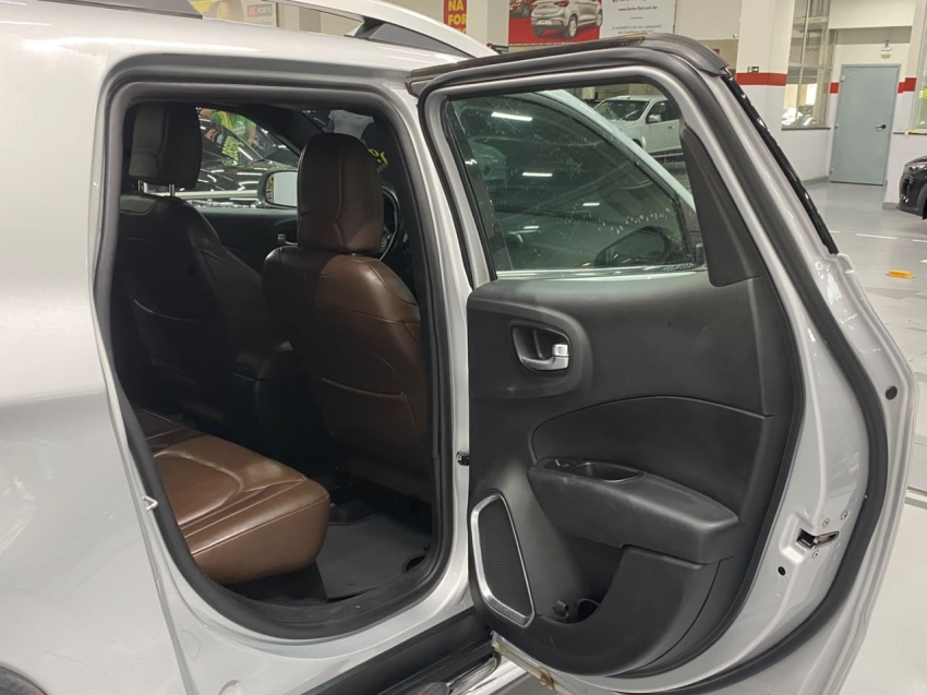 fiat toro 2.0 16v turbo diesel ranch 4wd at9 4p automatico 201911