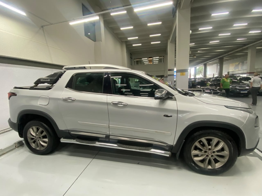 fiat toro 2.0 16v turbo diesel ranch 4wd at9 4p automatico 20194