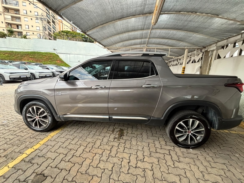 fiat toro 2.0 16v turbo diesel volcano 4wd at9 4p automatico 20215