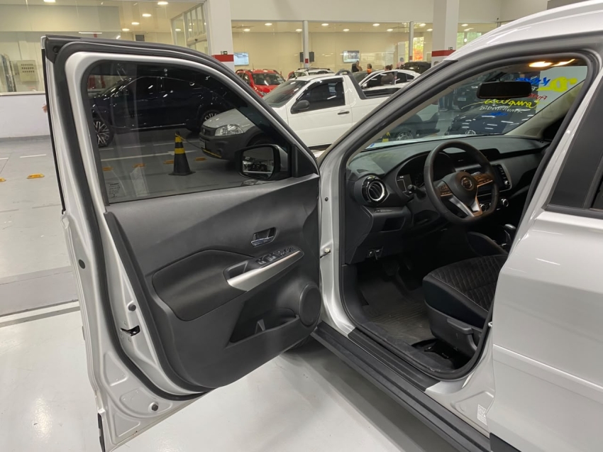 nissan kicks 1.6 16v flexstart advance xtronic flex 4p automatico 20229