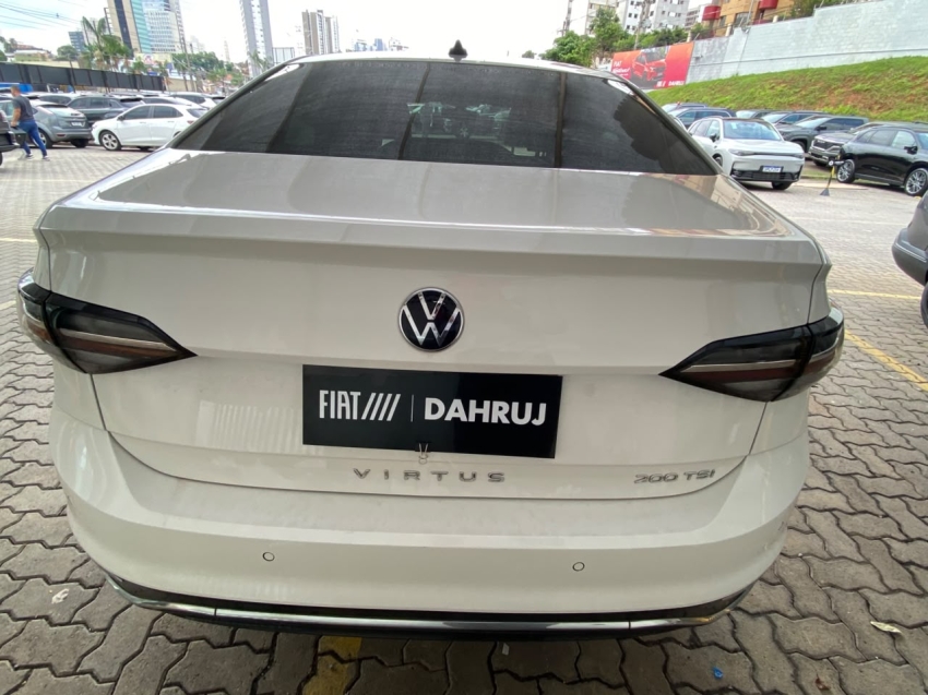 volkswagen virtus 1.0 200 tsi highline automatico flex 4p 202514