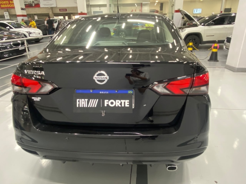 nissan versa 1.6 16v flex advance xtronic 4p automatico 202314
