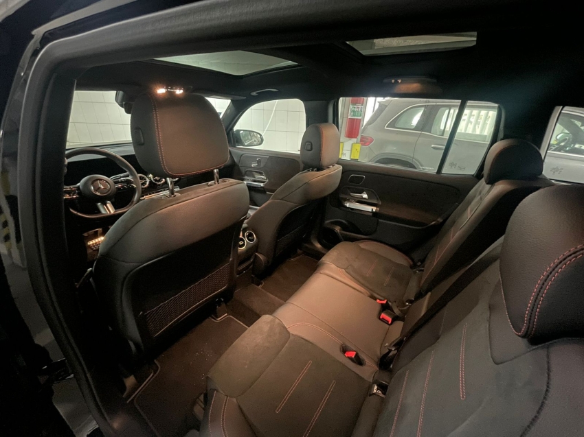 mercedes-benz glb 220 2.0 mhev amg line 4matic 8g-dct hibrido 5p automatico 2025