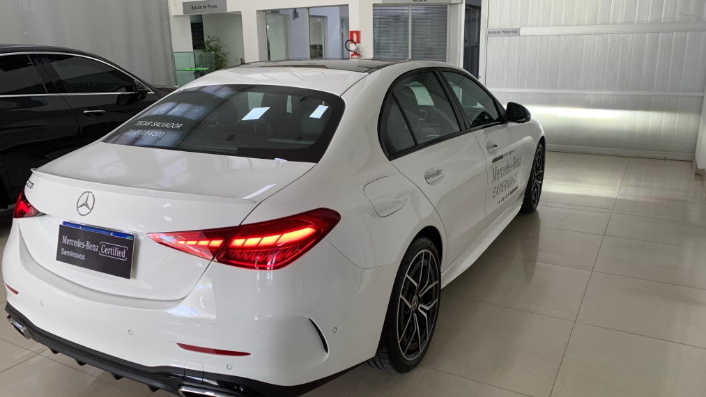 mercedes-benz c 300 2.0 eq boost hibrido amg line 9g-tronic 5p automatico 20254