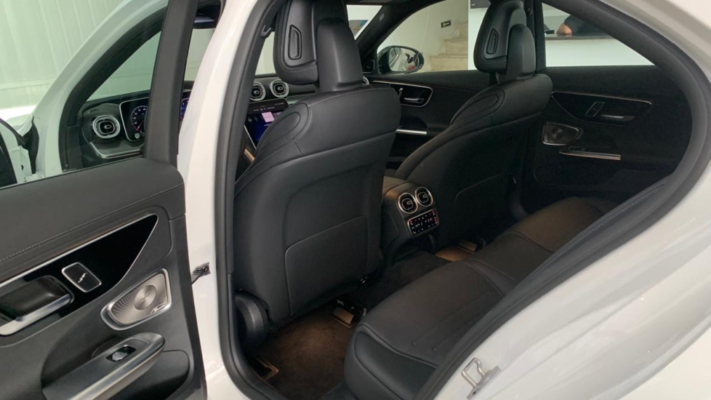 mercedes-benz c 300 2.0 eq boost hibrido amg line 9g-tronic 5p automatico 20257