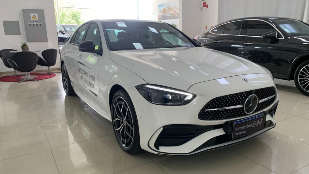 mercedes-benz c 300 2.0 eq boost hibrido amg line 9g-tronic 5p automatico 2025