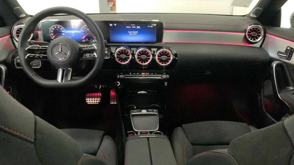 mercedes-benz cla 200 1.3 mhev amg line 7g-dct hibrido 4p automatico 20256