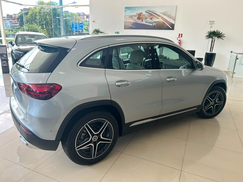 mercedes-benz gla 200 1.3 mhev progressive 7g-dct hibrido 4p automatico 20263
