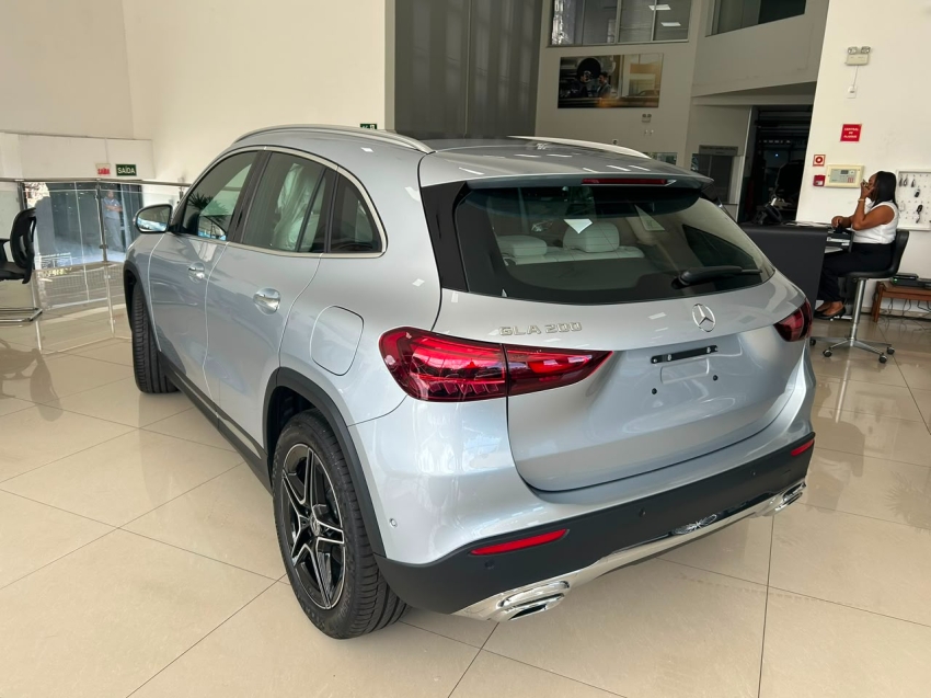 mercedes-benz gla 200 1.3 mhev progressive 7g-dct hibrido 4p automatico 20264