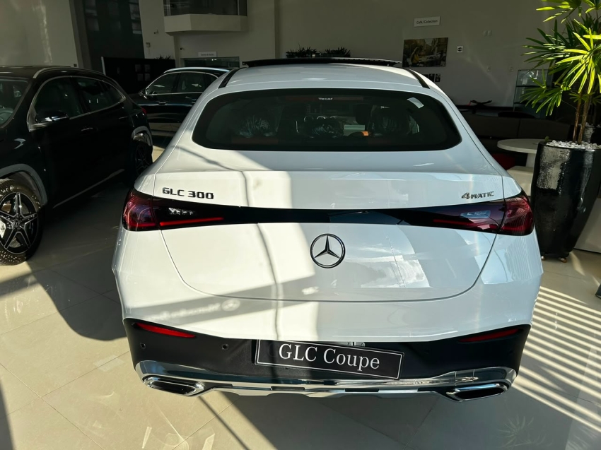 mercedes-benz glc 300 2.0 mhev amg line coupe 4matic 9g-tronic hibrido 4p automatico 20265