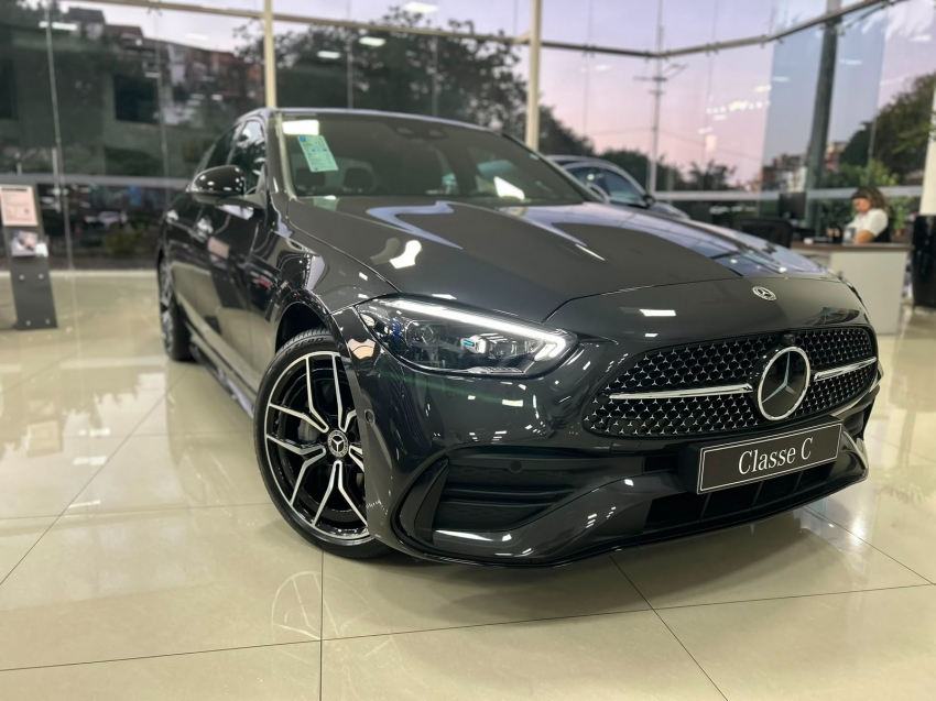 mercedes-benz c 300 2.0 eq boost hibrido amg line 9g-tronic 4p automatico 20260