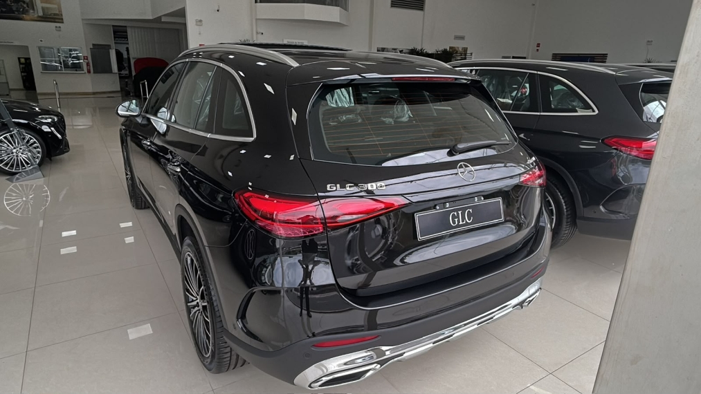mercedes-benz glc 300 2.0 mhev amg line 4matic 9g-tronic hibrido 4p automatico 20263