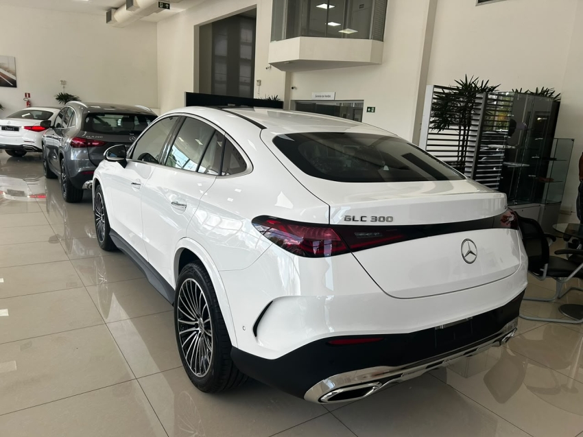 mercedes-benz glc 300 2.0 mhev amg line coupe 4matic 9g-tronic hibrido 4p automatico 20270