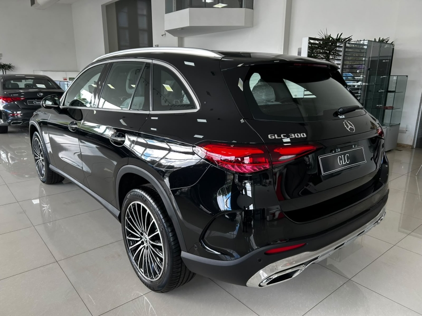 mercedes-benz glc 300 2.0 mhev amg line 4matic 9g-tronic hibrido 4p automatico 20263