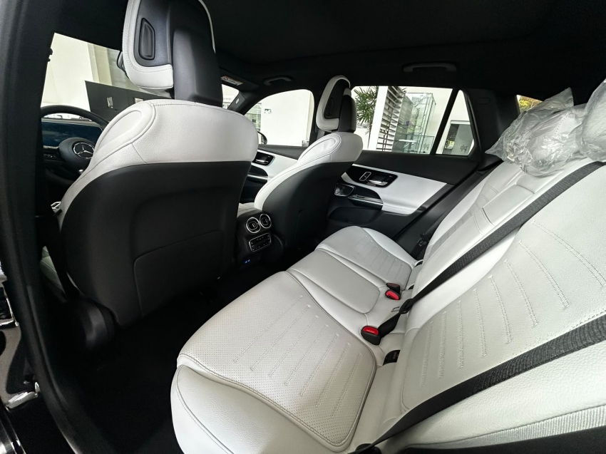 mercedes-benz glc 300 2.0 mhev amg line 4matic 9g-tronic hibrido 4p automatico 20265