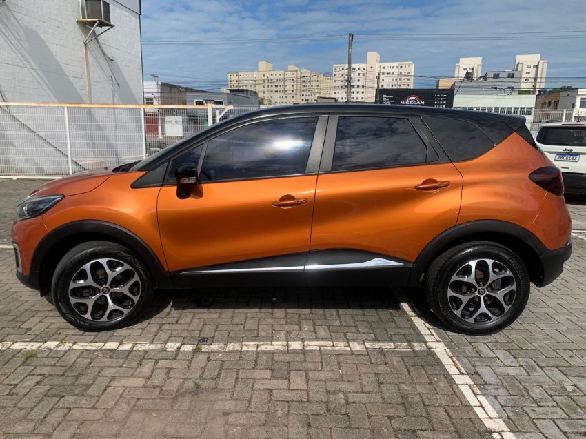 renault captur 1.6 16v sce flex intense x-tronic 5p automatico 2018