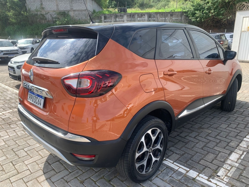 renault captur 1.6 16v sce flex intense x-tronic 5p automatico 2018