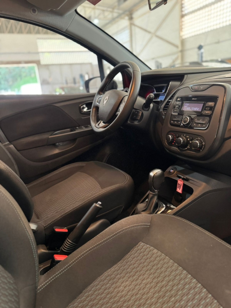 captur 1.6 16v sce flex life x-tronic