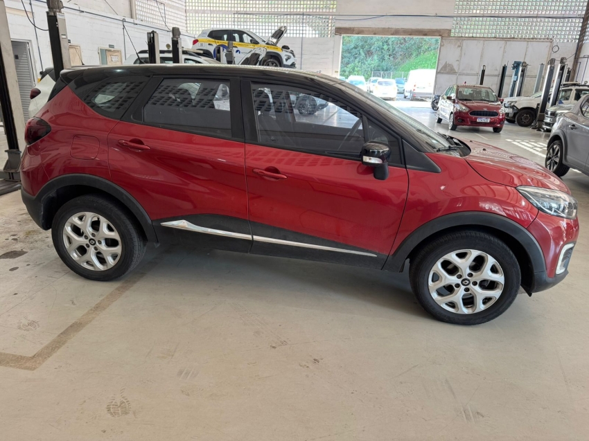 captur 1.6 16v sce flex life x-tronic