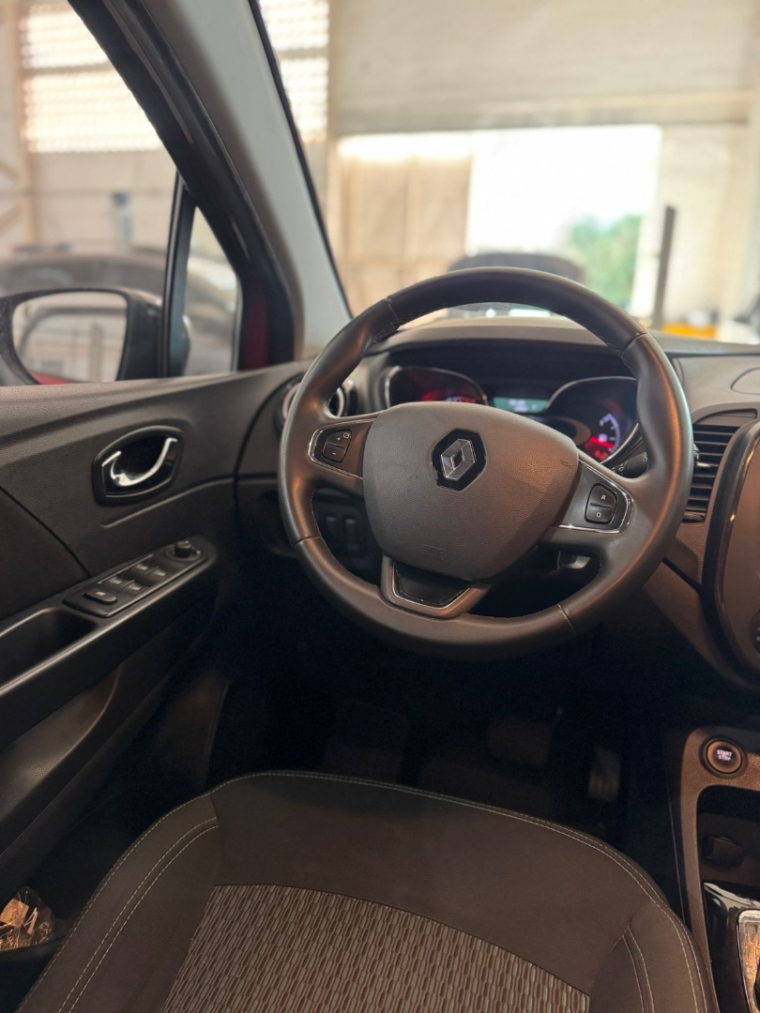 captur 1.6 16v sce flex life x-tronic