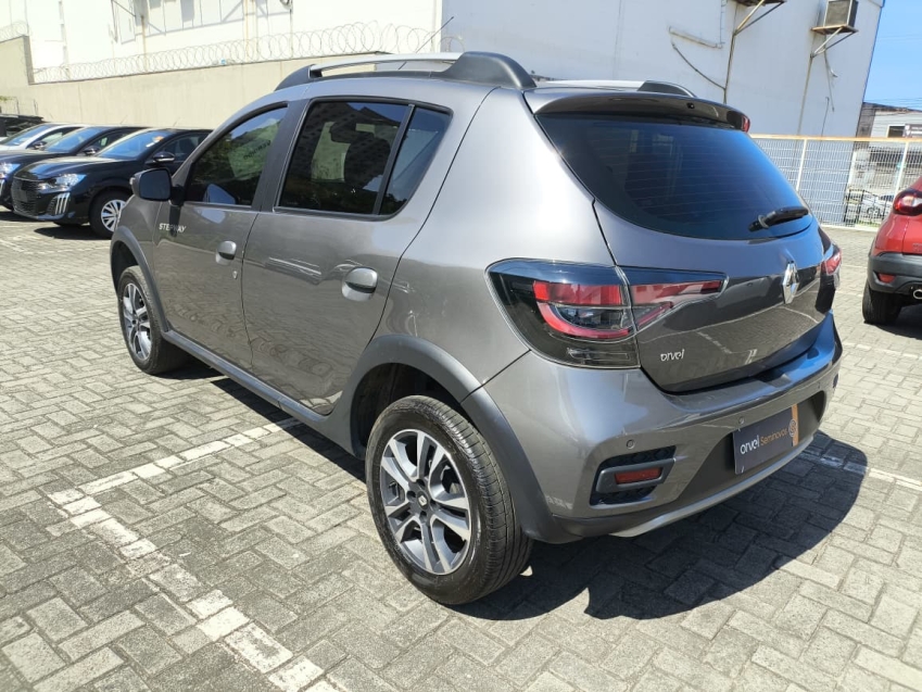 renult stepway 1.6 sce iconic x-tronic 2024