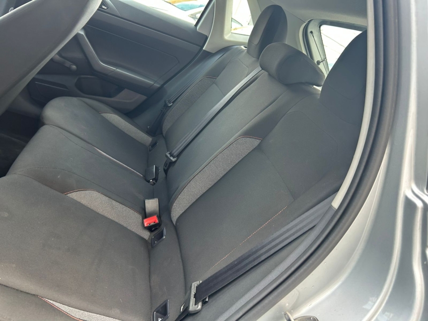 volkswagen polo 1.0 mpi track manual