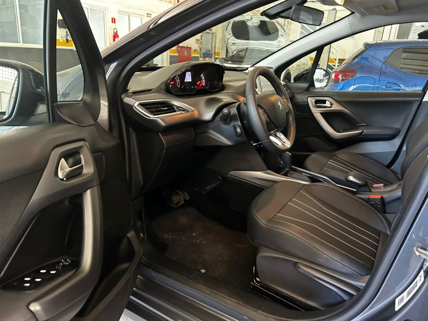 peugeot 2008 1.6 16v thp flex griffe 4p automatico 5p 202313