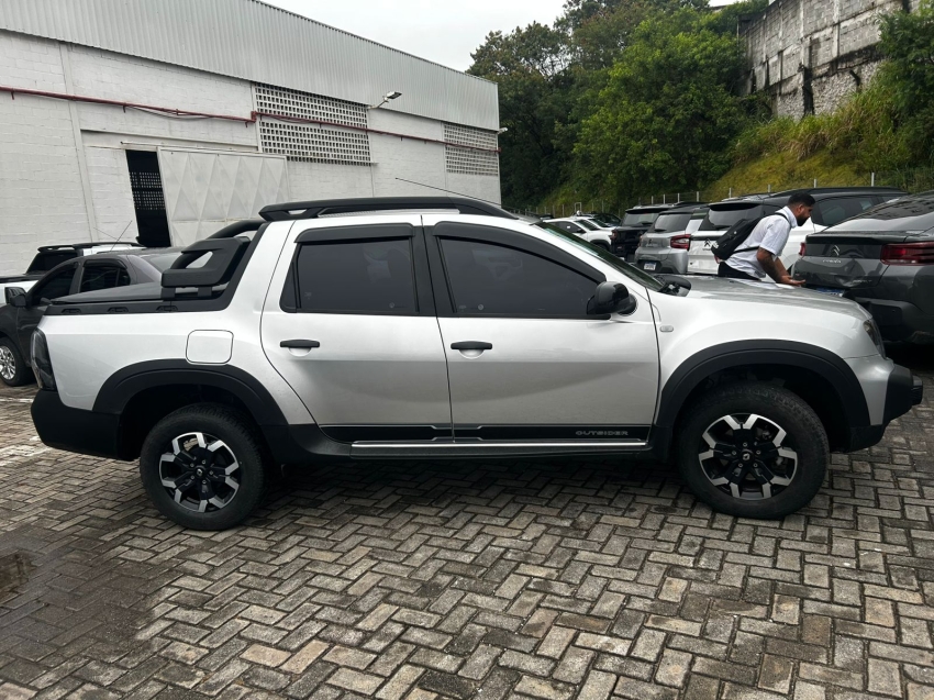 renault oroch 1.3 tce flex outsider x-tronic 4p automatico 20243