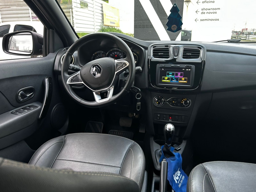 stepway iconic 2024 1.6 cvt10