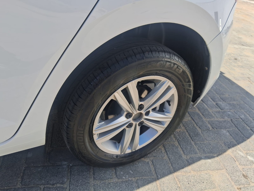 volkswagen polo 1.0 200 tsi comfortline automatico flex 5p 201811