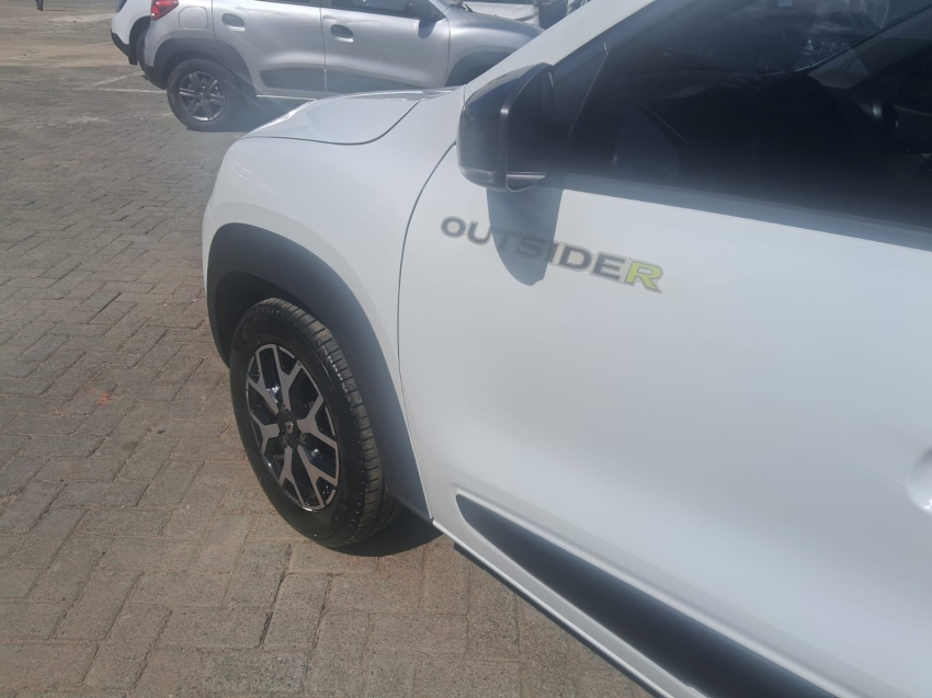 kwid outsider 1.05