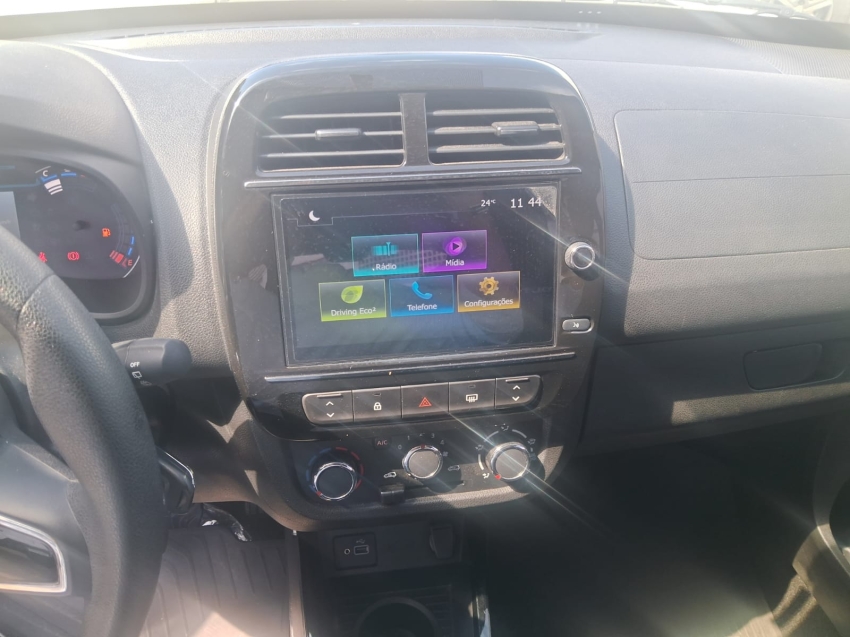 kwid outsider 1.010