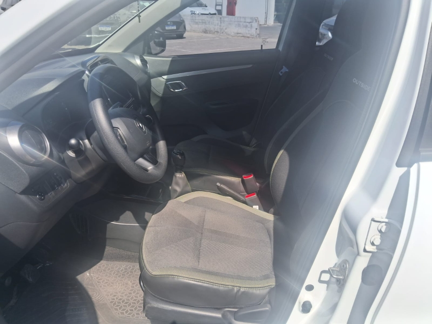 kwid outsider 1.06