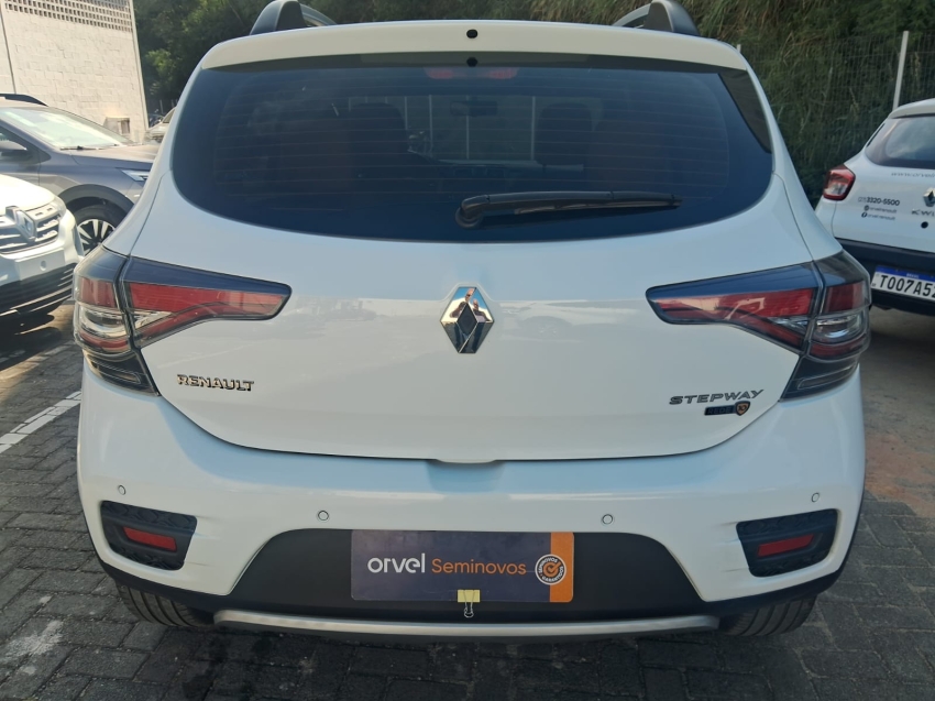 sandero intense 1.6 automatico3
