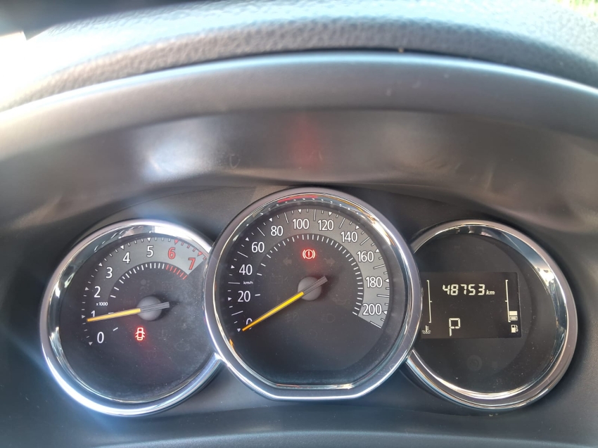 sandero intense 1.6 automatico12