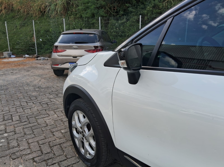 captur zen 1.6 manual6