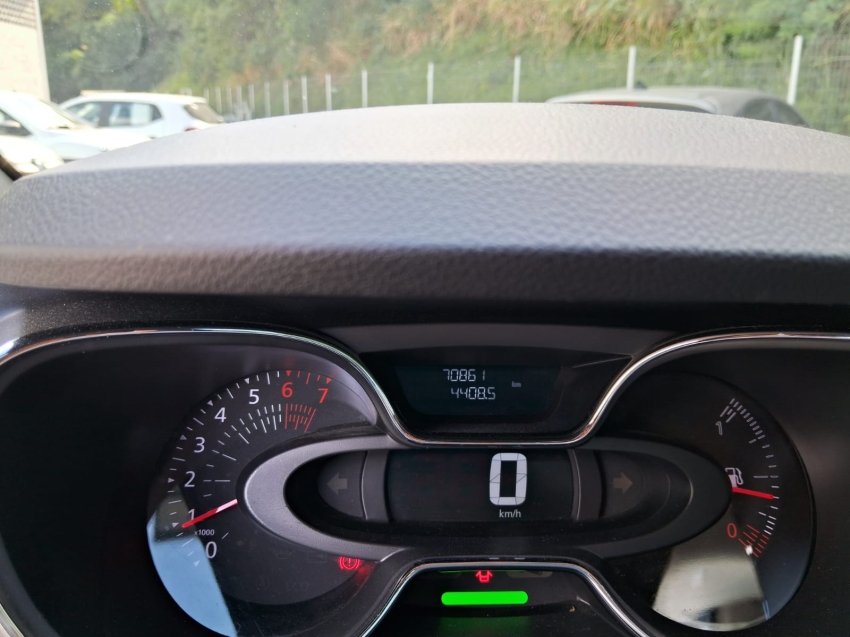 captur zen 1.6 manual11