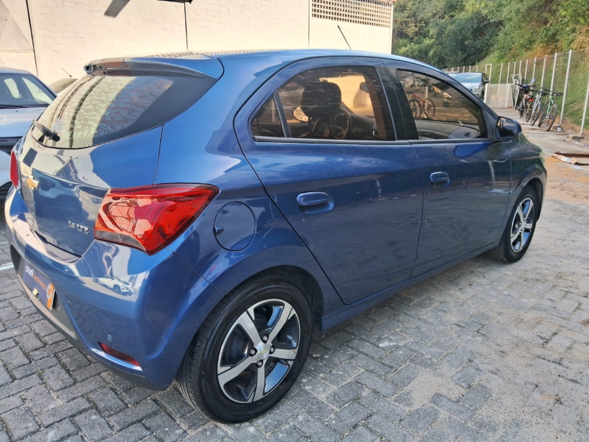 oniz ltz 1.4 8v manual4