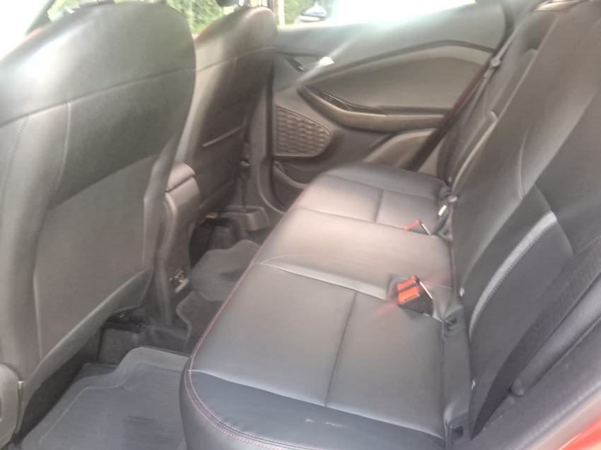 tracker rs 1.2 turbo automatico13