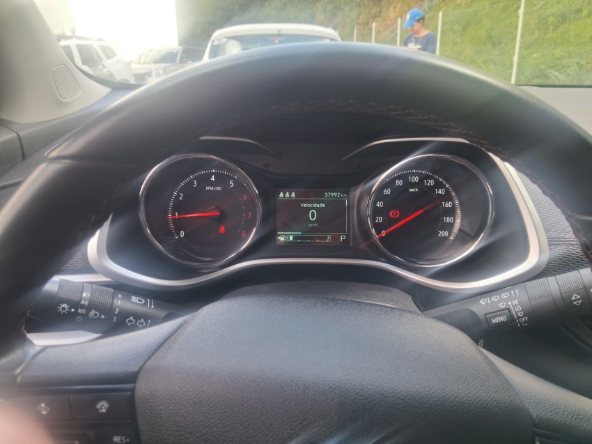 tracker rs 1.2 turbo automatico17