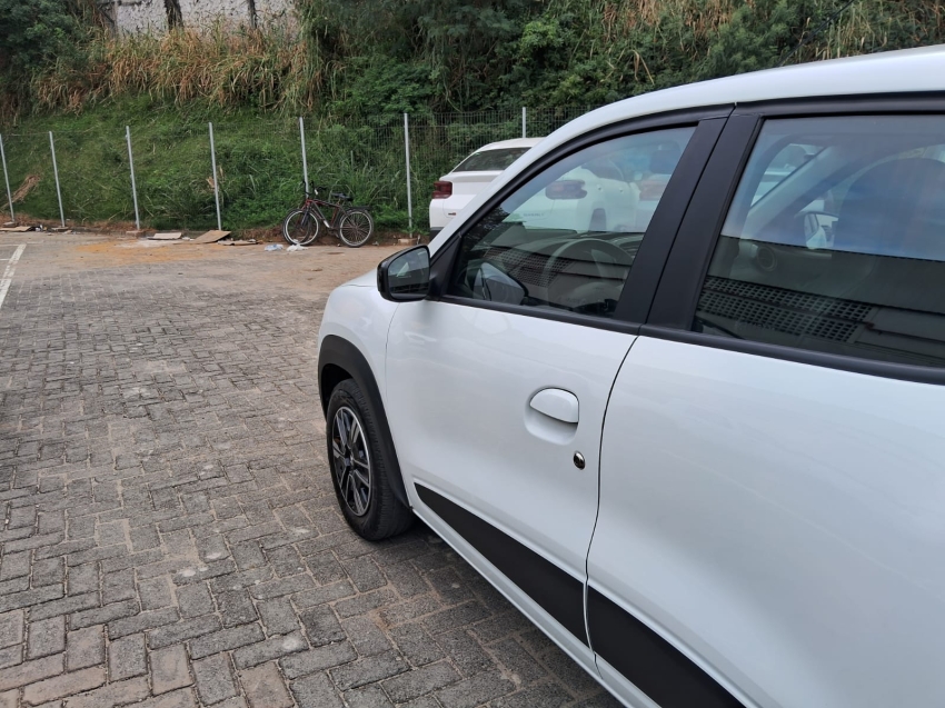 kwid intense 1.0 manual6