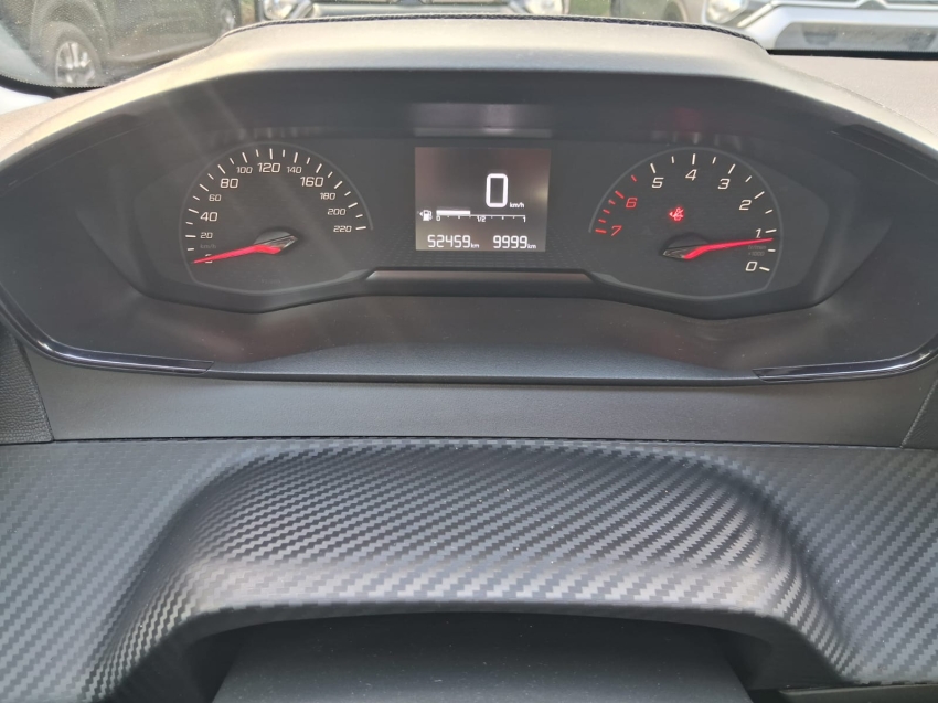 peugeot 208 like 1.0 manual9